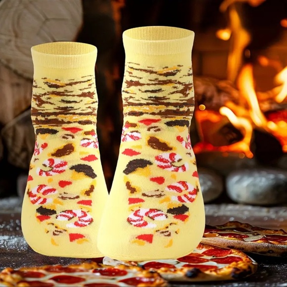 Socks, Pizza Socks, Packaged Like a Slice of Pizza!! NEW, Novelty Socks, One S… - Picture 2 of 5
